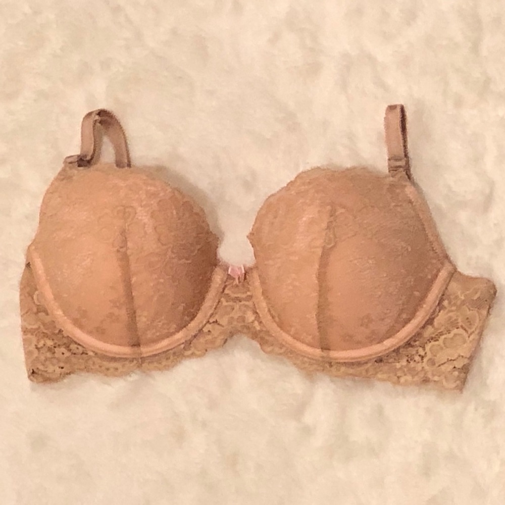 EUC- Victoria’s Secret Angels Nude Lace Bra In 34C